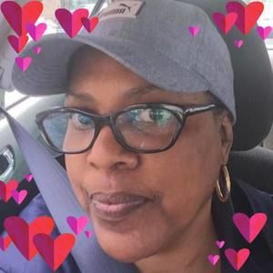 Meet your Posher, Yolanda